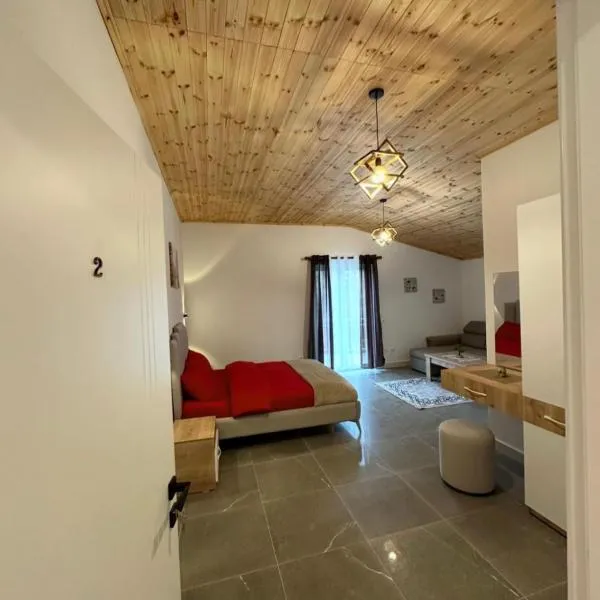 Qyteza Guest House & Camping, hotel v destinaci Shkodër