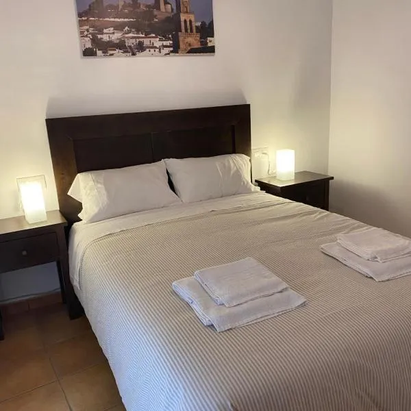 Apartamento Puerta del Perdón, hotel v destinaci Constantina