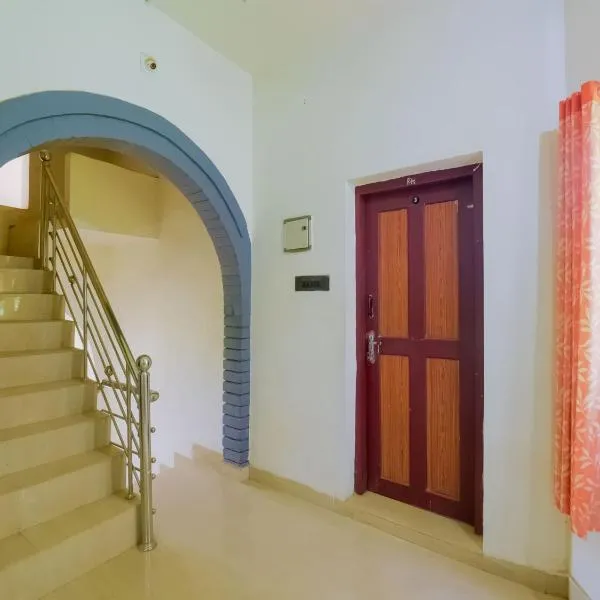 OYO Flagship Aiswarya Residency, Hotel in Tariyod