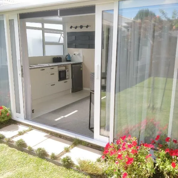 Tranquil Garden Studio, hotel en Tauranga