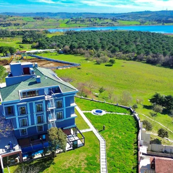 Green Roof Boutique Hotel & Spa, hotel in Durusu