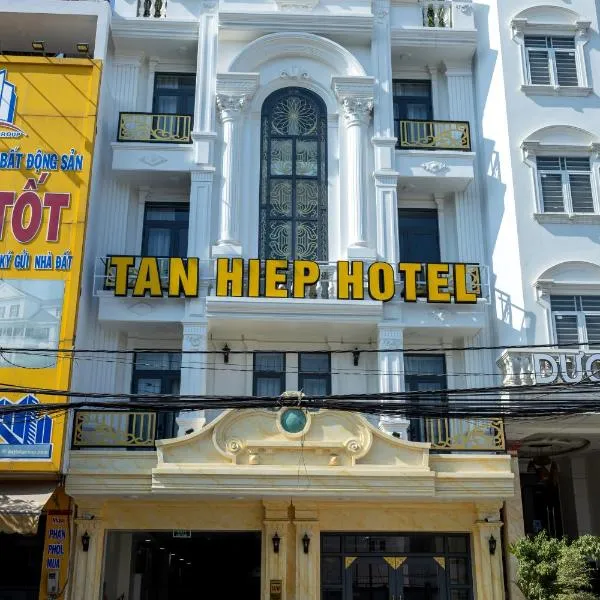 Tân Hiệp Hotel, hotel in Bùi Tiếng