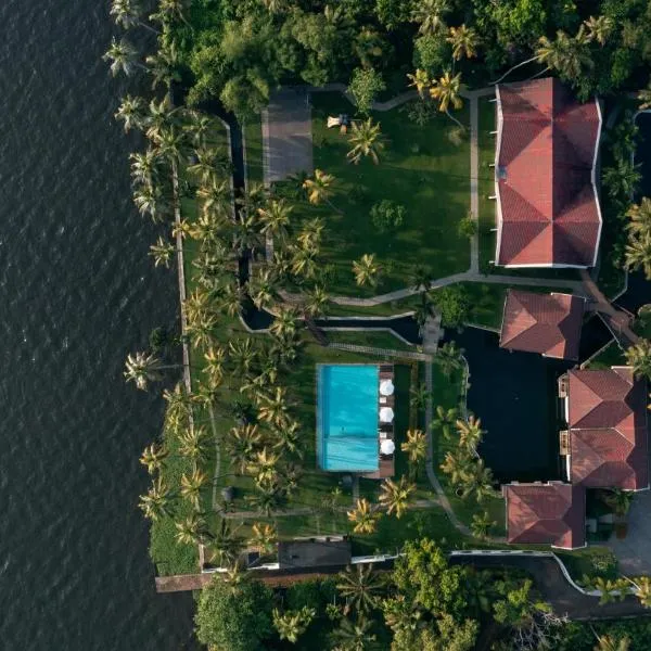 Lake Canopy Alleppey – hotel w mieście Mararikulam