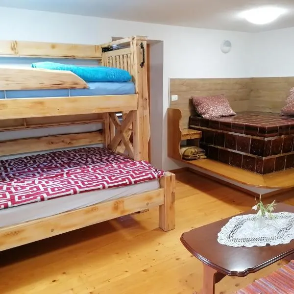 Apartment Perunika, hotel en Cerkno