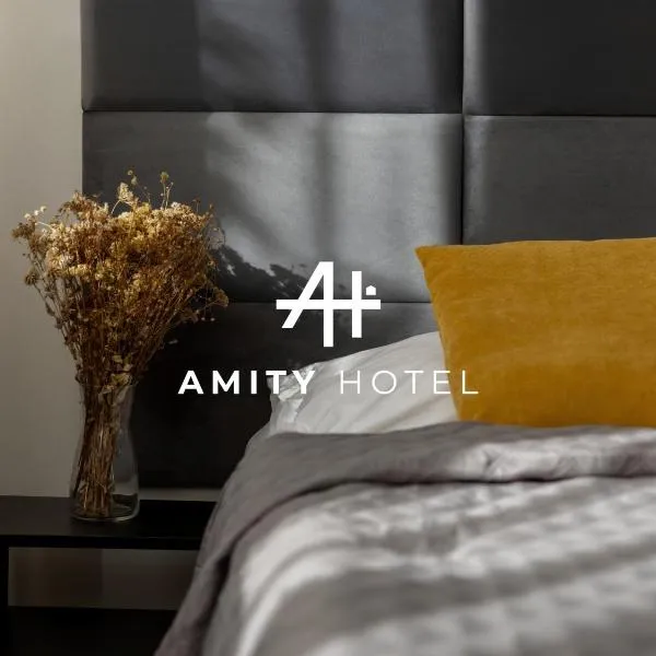 Hotel AMITY, hotel a Šestajovice