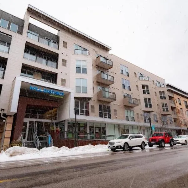 미니애폴리스에 위치한 호텔 CozySuites Mill District