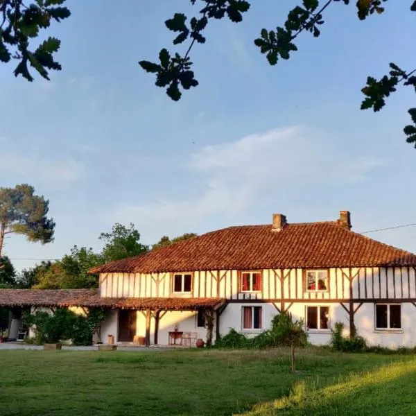 Xibouette – hotel w mieście Lesgor