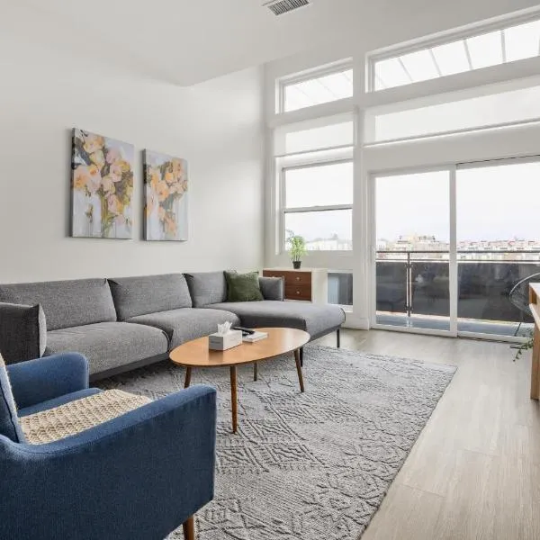 On Cloud 9 - Curated Lifestyle Loft - Zuni Lofts, hotel v destinaci Denver