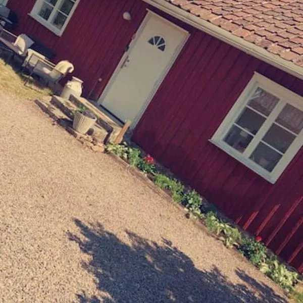 Fin torparstuga strax utanför Falköping., hotel v destinaci Falköping