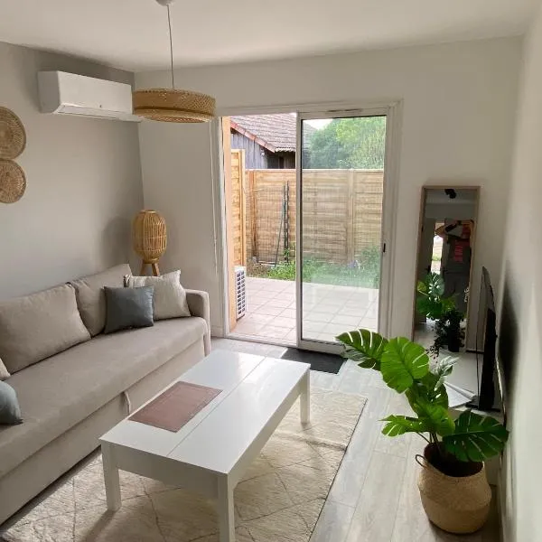 Viesnīca Appartement à Villenave d'Ornon avec jardin fraîchement rénové pilsētā Le Brucat