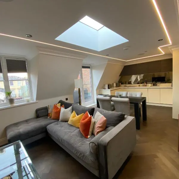 Beautiful Penthouse in centre of Winchester, hotel i Winchester
