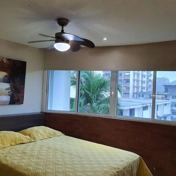 R.1114 Estudio ejecutivo privado, con cocina y baño., hotel en Panamá