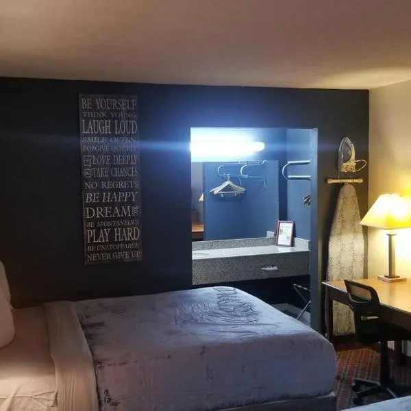 osu 2 Queen Beds Hotel Room 117 Wi-Fi, hotel in Stillwater