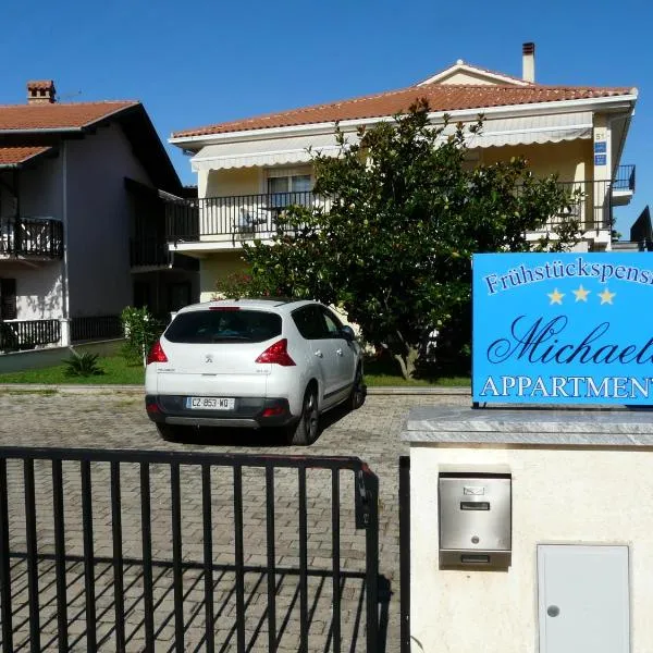Apartments and Rooms Michaela, hotel v destinaci Fažana
