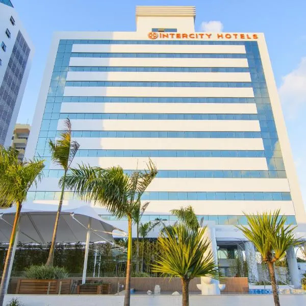 Intercity Salvador Aeroporto, hotel em Lauro de Freitas