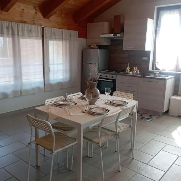 Appartamento Ca' Mia, hotel v destinaci Cisterna dʼAsti