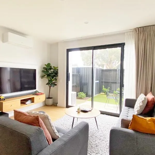 Burrows Hutch Wanaka, hotel en Albert Town
