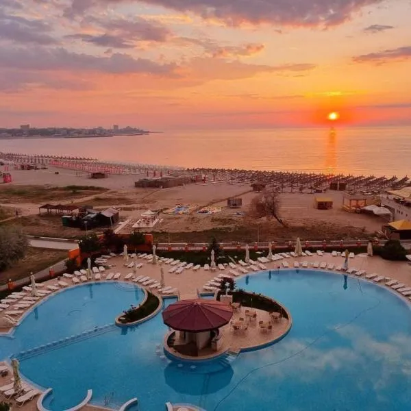 Hotel AquaPark Balada Saturn - ULTRA ALL INCLUSIVE、マンガリアのホテル