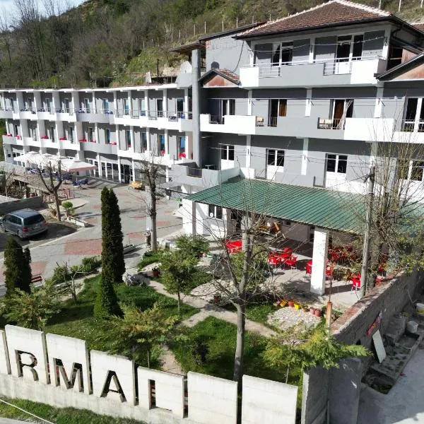 Hotel Termal, hotel di Lura e Vjetër