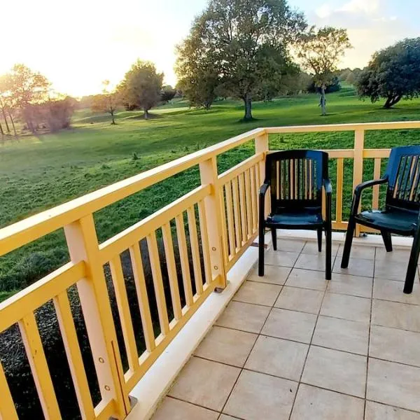 3 pièces proche plage commerces et golf, hotel v destinácii Pornic
