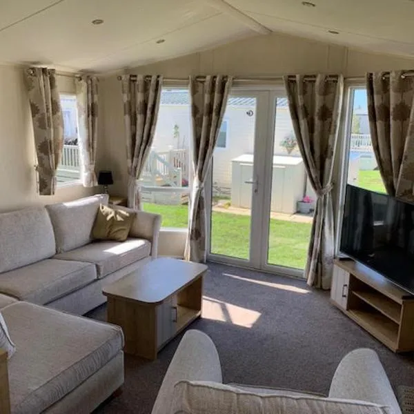 Newbeach Holiday Park - Greenfields, hotel u gradu Dymchurch