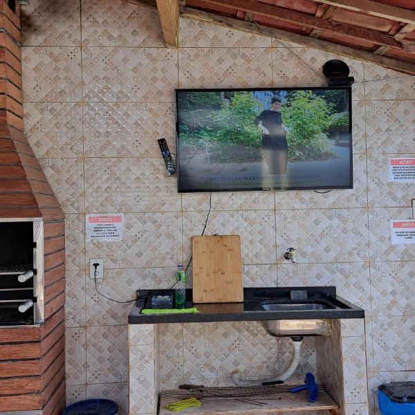 Casa ampla e agradável com piscina e churrasqueira - Foto 4