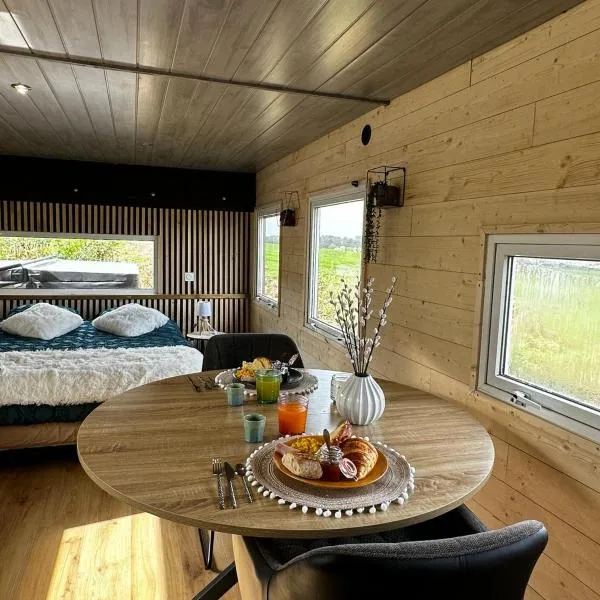 La Cabane D'Emma Spa&Sauna privé, hotel v destinácii Bannalec