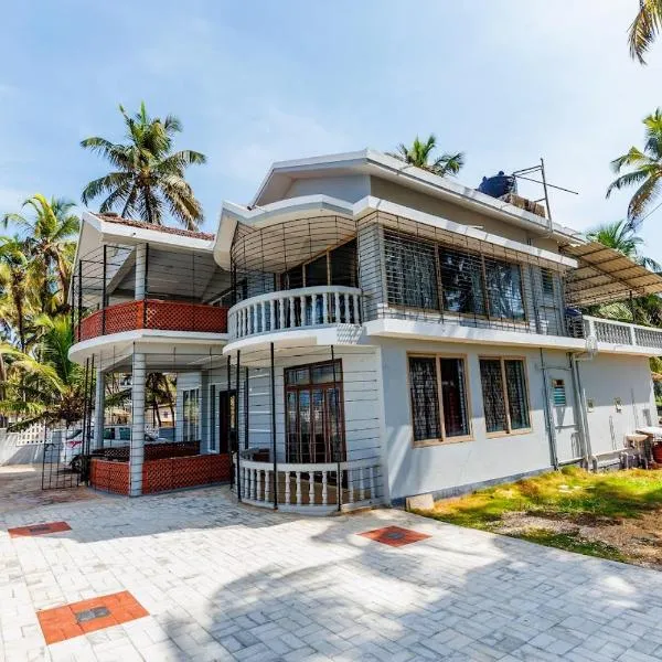Gintara Beach Homestay by evaddo, hotel v destinaci Kalyānpur