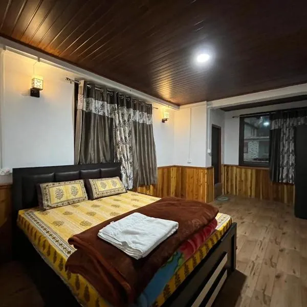 Hangkhim Homestay, hotel di Ravangla
