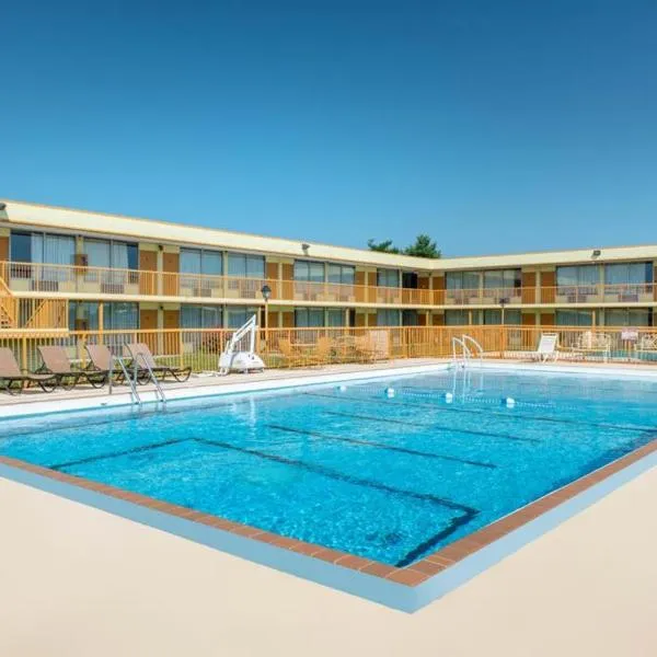 Days Inn by Wyndham Salem, IL、Salemのホテル