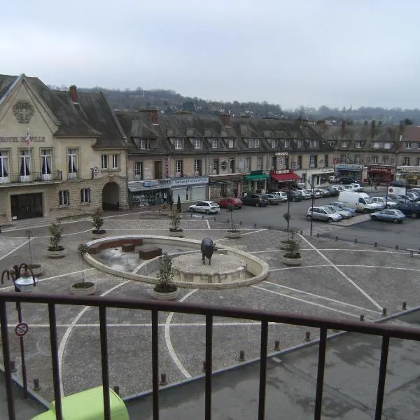 Le Soleil D'or, hotel in Notre-Dame-de-Courson