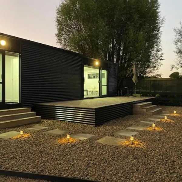 Bombay Hills Modern Retreat, hotel v Aucklandu
