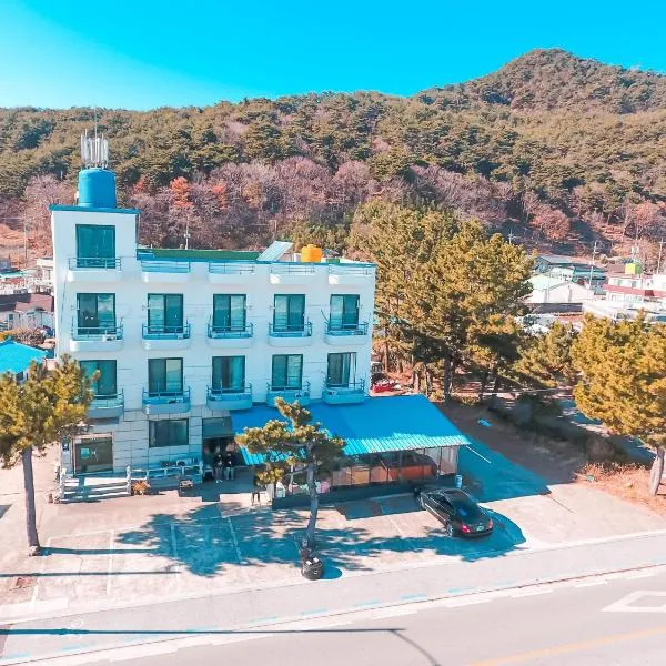 Gangneung Hostel, hotel v destinaci Kangnung