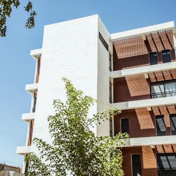Herzl Boutique Hotel & Apartments by Domus, ξενοδοχείο σε Μπερ Σεβά