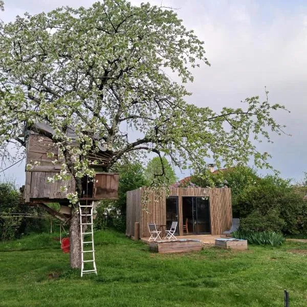 studio de jardin, hotel i Domblans