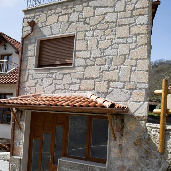Casa Larán, hotel in Chantada
