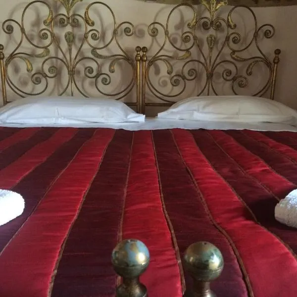 La Piazzetta Toscana B&B, Hotel in Campiglia Marittima