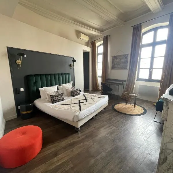 Le Victoria Boutique Hôtel, hotel em Saint-Paul-Trois-Châteaux