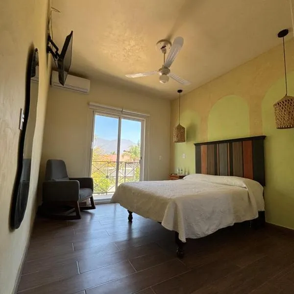 Frutos Hotel, hotel v destinaci Ameca
