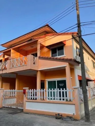 NUN GUEST HOUSE, hotel v destinaci Ban Bo Han