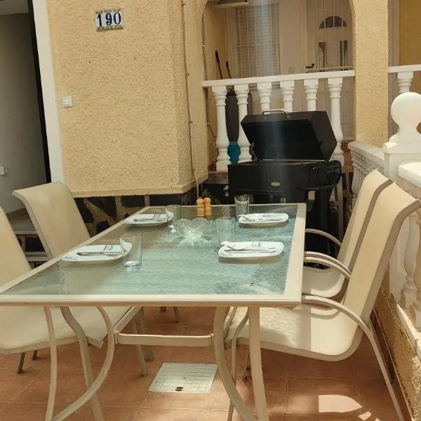 그란 알라칸트에 위치한 호텔 BUNGALOW 190 PLANTA ALTA GRAN ALACANT