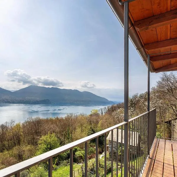 La torretta di Mozzola – hotel w mieście Oggebio