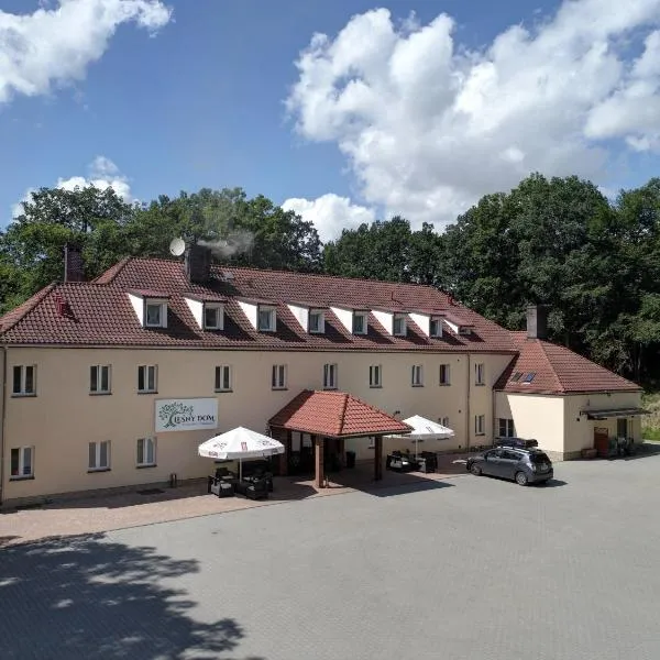 Danków에 위치한 호텔 Leśny Dom