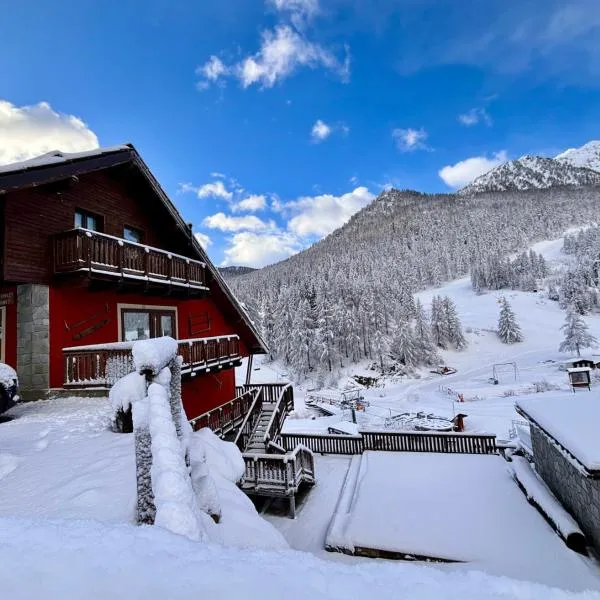Hotel Piccolo Chalet, hotel v destinaci Claviere