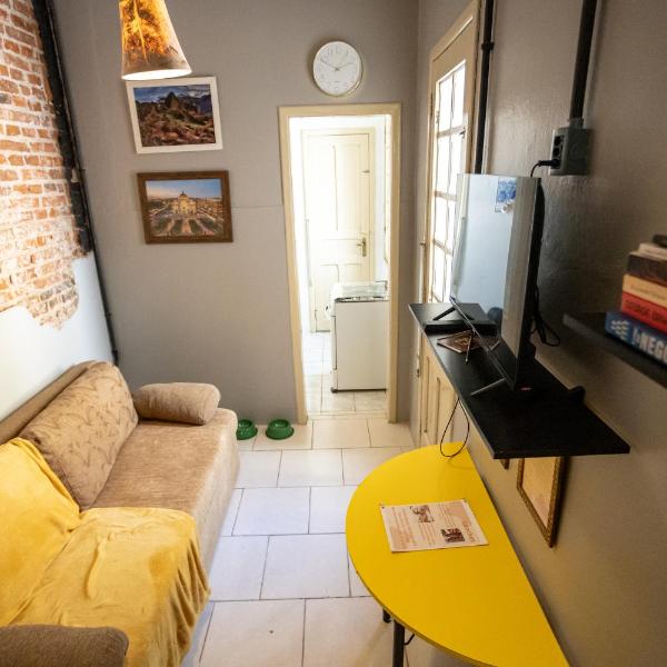 Apartamento central com pátio, 1 quadra do calçadão - Foto 5
