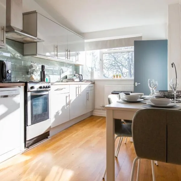 Free Parking | Free Wifi | Smart TV, hotel v destinaci Sketty