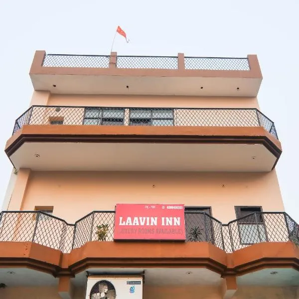 OYO Flagship Laavin Inn Near Gomti Riverfront Park, hotel u gradu Hasanganj