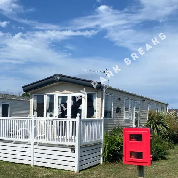 Modern 3 bed; West Sands @ Seal Bay Resort: Selsey şehrinde bir otel