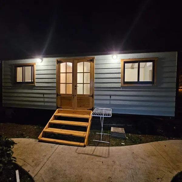 קרון רועים אירוח כפרי, hotel v destinaci Yonatan