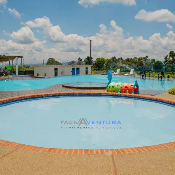 Apartamento Faunaventura cerca Parque del Café con piscina, hotel v destinaci Montenegro